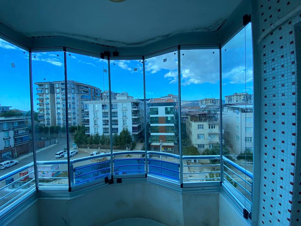 Ege Bölgesi Cam Balkon, Pergola ve Kış Bahçesi Sistemleri | Eraz Cam Balkon